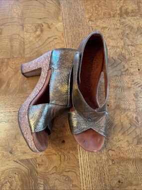gentle souls Metallic gold  Cork Platform Heels size 6.5
